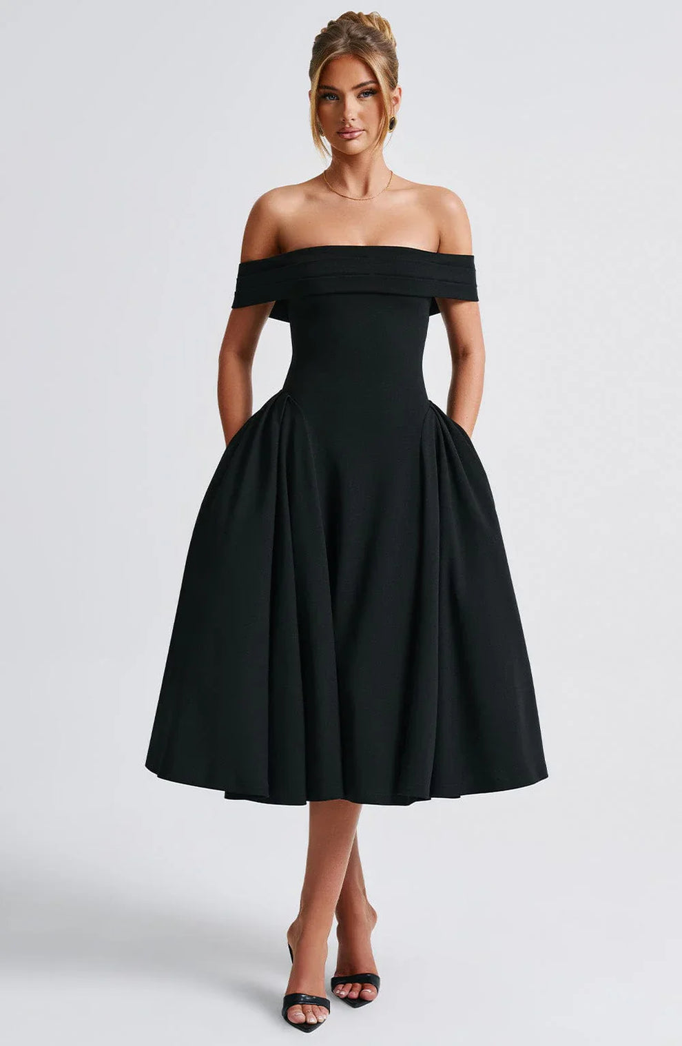 Loura Elegant Mini Dress